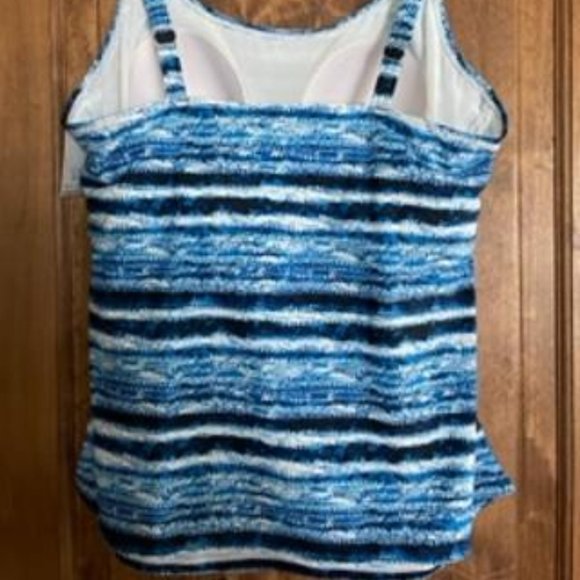 Tankini Top - Blues and White in Color - 1X - NWT - Picture 2 of 2